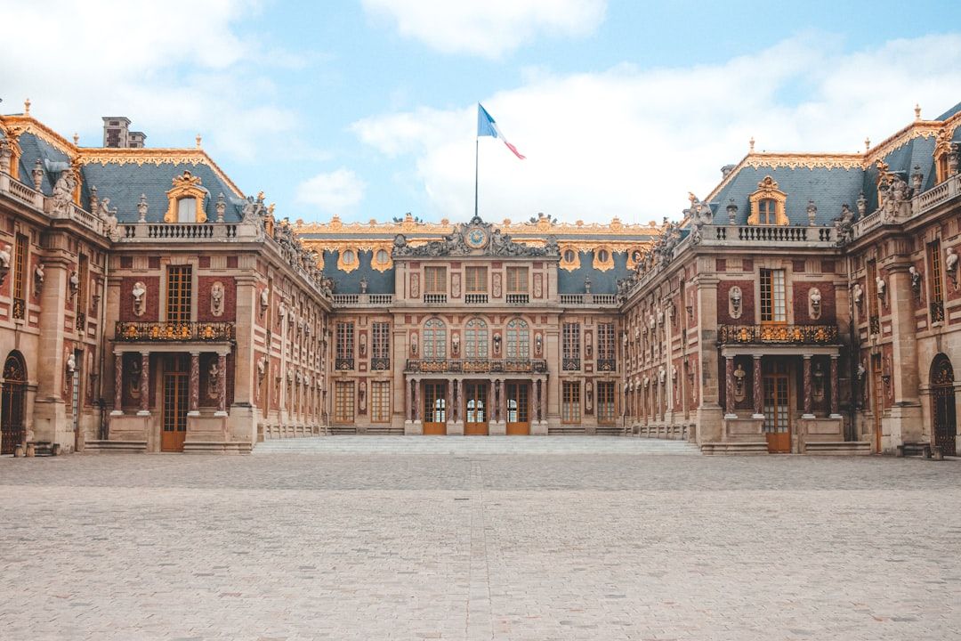 Where a tour helps in Versailles